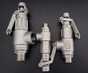 MUA BÁN VAN AN TOÀN INOX 304 NỐI REN CO TAY GIÁ RẺ